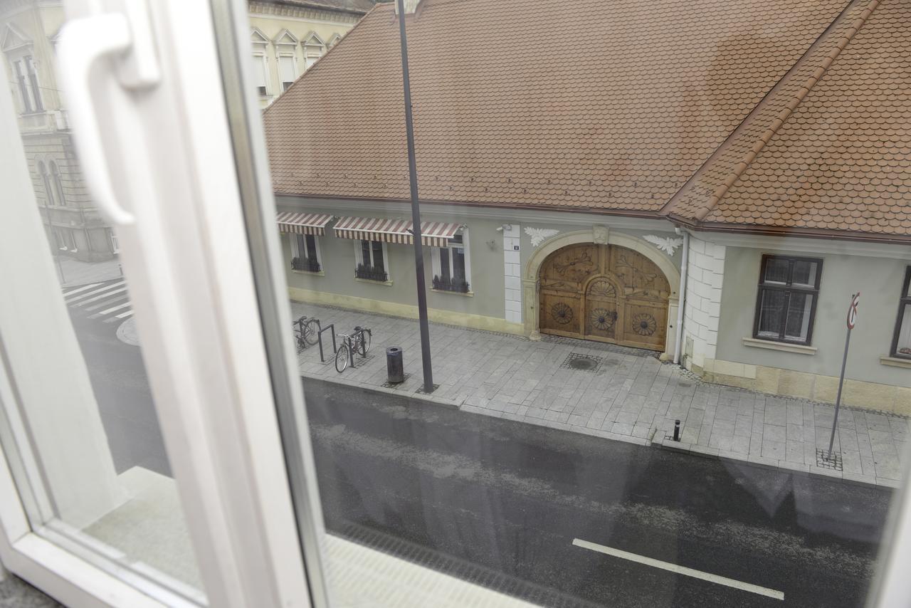 Appartement Modern Central-Near Unirii Square à Cluj-Napoca Extérieur photo